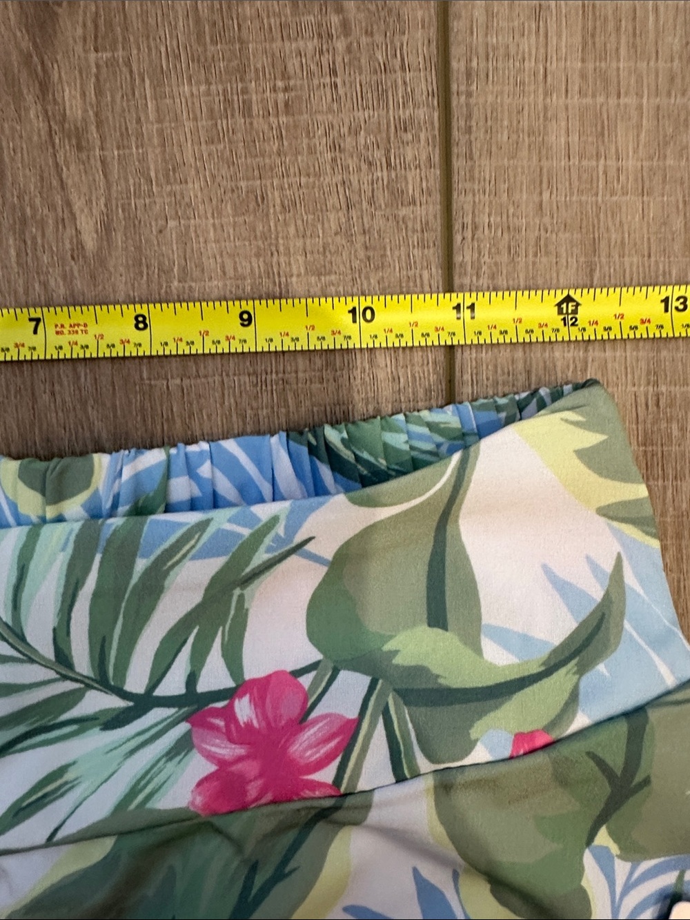 Tommy Bahama Tropical Green and Blue Leaf Print - Picture 5 of 7